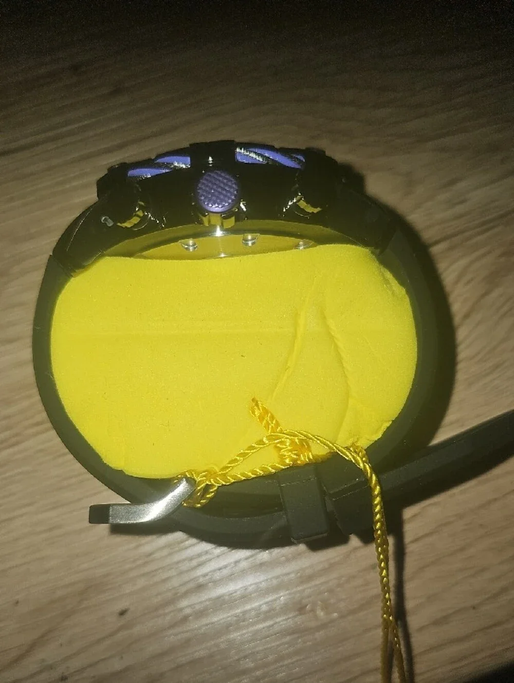 Invicta Yellow Branded Two-Piece Box